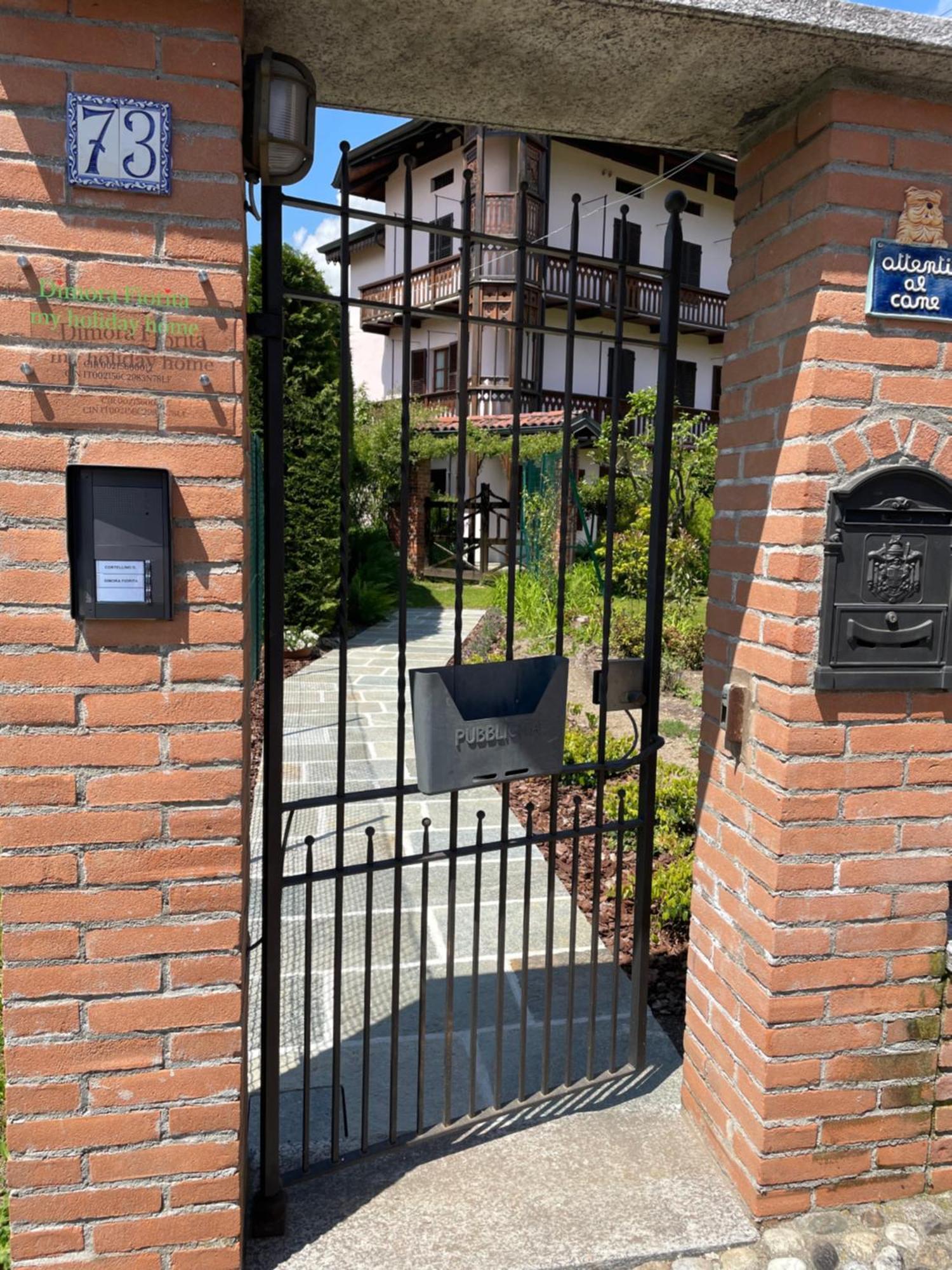 Dimora Fiorita Senior My Holiday Home Varallo Zewnętrze zdjęcie